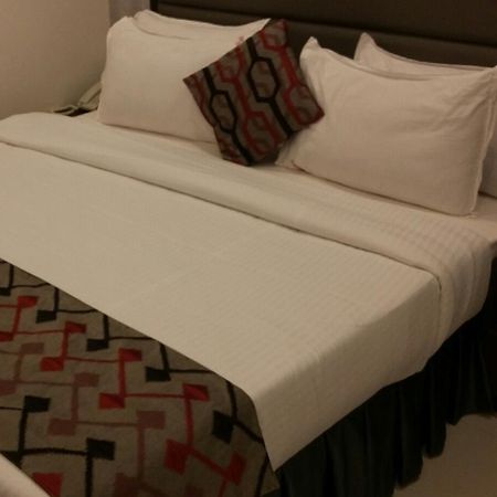 מומביי Hotel Kalpana Elite מראה חיצוני תמונה